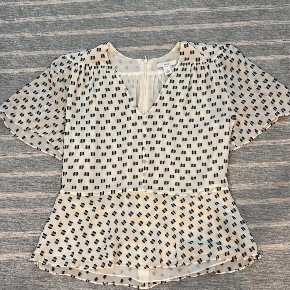 Lewit Women's White and Cream Blouse